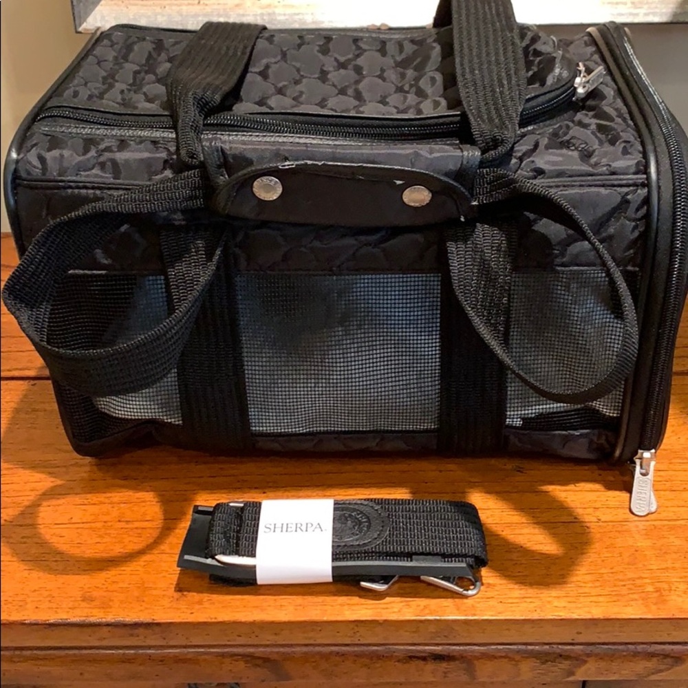 Sherpa small pet carrier